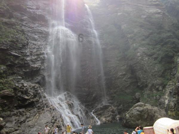 逃出美丽度假胜地