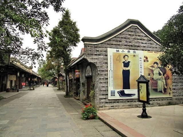 匆忙离开